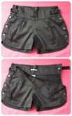 SHORTS DE BOTÕES NA LATERAL BLACK